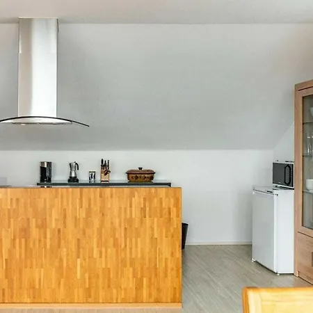 With 2 Bedrooms Vakantiehuis Meersburg