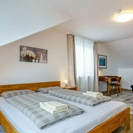 Vakantiehuis With 2 Bedrooms *