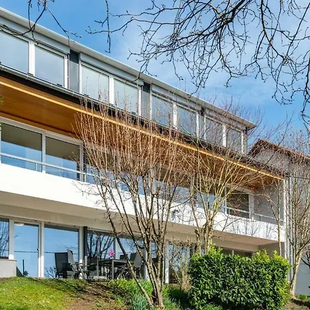 With 2 Bedrooms Hébergement de vacances Meersburg